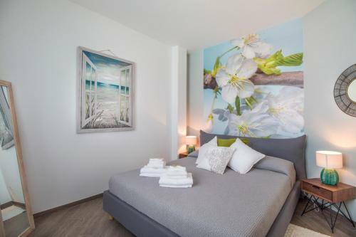 Villa In Capitolo Sleeps 10 With Pool And Air Con