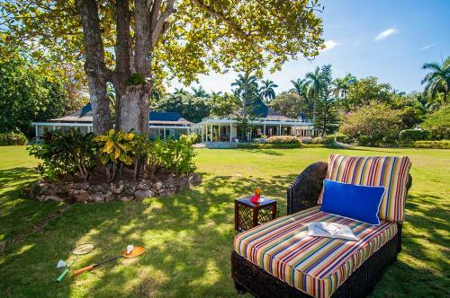 Unity Hall Villa Sleeps 10 With Pool And Air Con