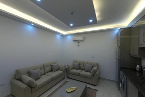 Amazing One Bedroom Apartment In Amman Elwebdah 12