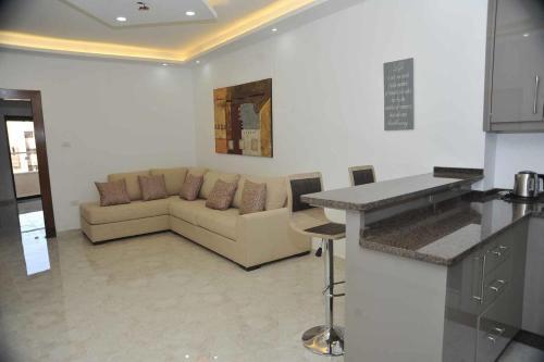 Amazing One Bedroom Apartment In Amman Elwebdah 12