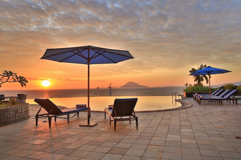 Hotel Aryaduta Manado