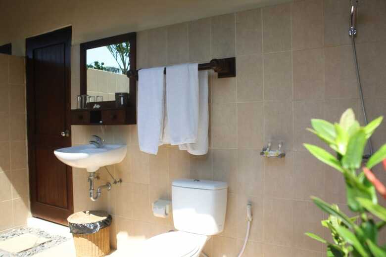 Hotel Adi Assri Beach Resorts And Spa