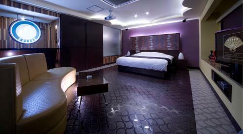 Hotel Glow Yokkaichi (Adult Only)
