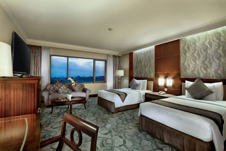 Aston Tropicana Hotel Bandung
