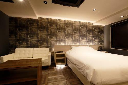 Knows Hotel