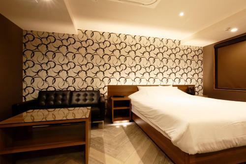 Knows Hotel