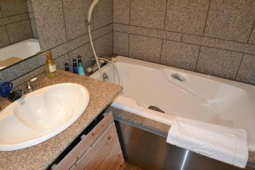 Sapporo Central Apartment S2225