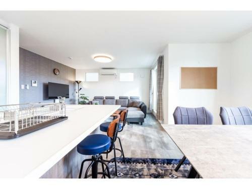 The Moon - Vacation Stay 10202