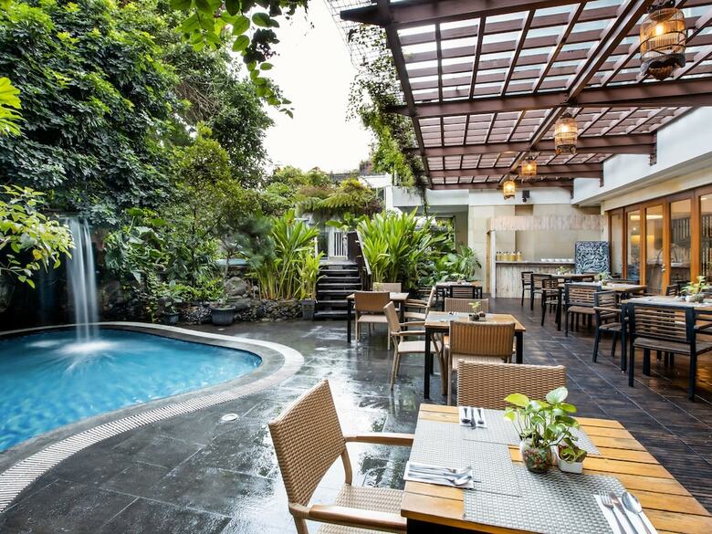 Hotel Jambuluwuk Malioboro Jogja
