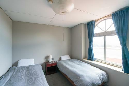 Hostal Guesthouse Leaf