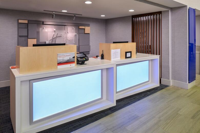 Hotel Holiday Inn Exp. Palm Desert-rancho Mirage/golf(.)