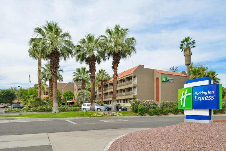 Hotel Holiday Inn Exp. Palm Desert-rancho Mirage/golf(.)