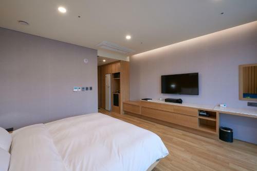 Cs Hotel