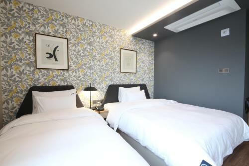 Motel Brown Dot Hotel Sajik Stadium