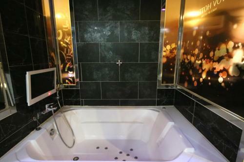 Dongrae Vov Hotel