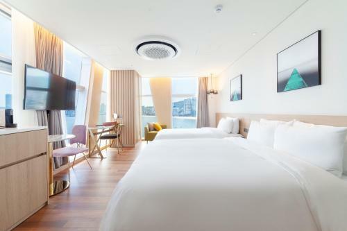 Ocean 2 Heaven Hotel