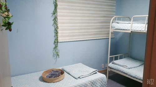 Hostal Mw House