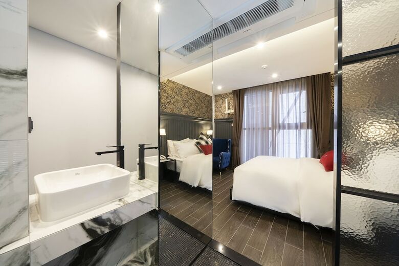 The May Hotel