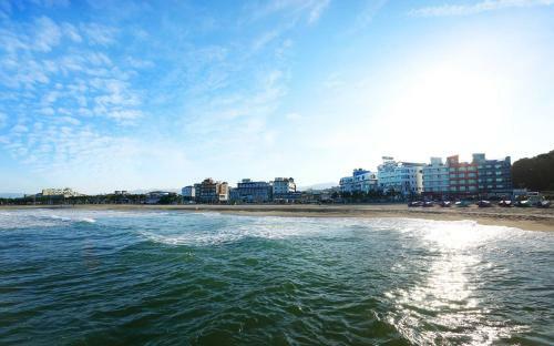 Motel Naksan World Beach
