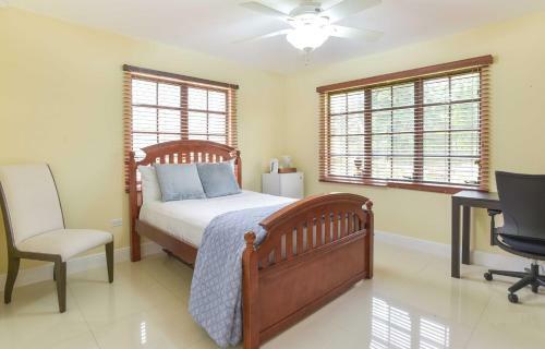 Hostal Addison Lee Cayman Villa