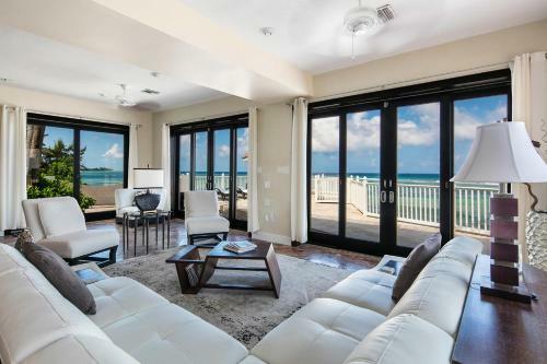 Kitocay By Grand Cayman Villas