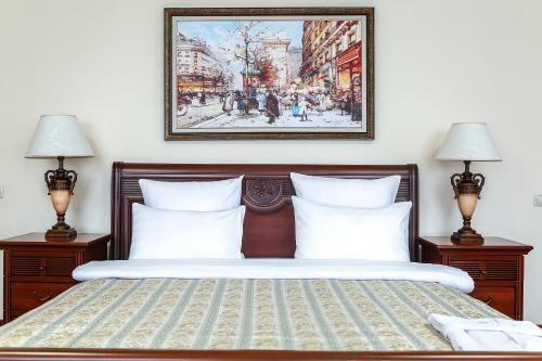 Alanda Hotel