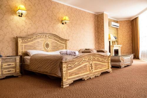 Hotel Golden Palace