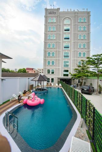 Urbanite Hotel
