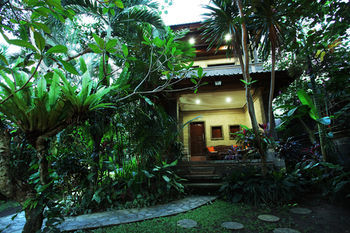 Alas Petulu Cottages
