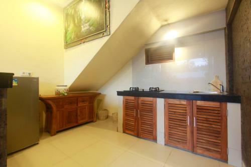 Villa Wates Sari