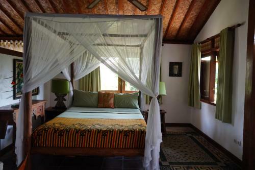Hostal Rumah Sungai Villa