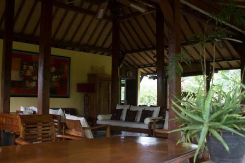 Hostal Rumah Sungai Villa