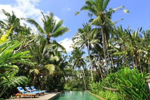 Hostal Swarapadi Villa
