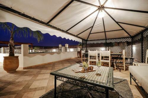 Hostal Riad Nayanour