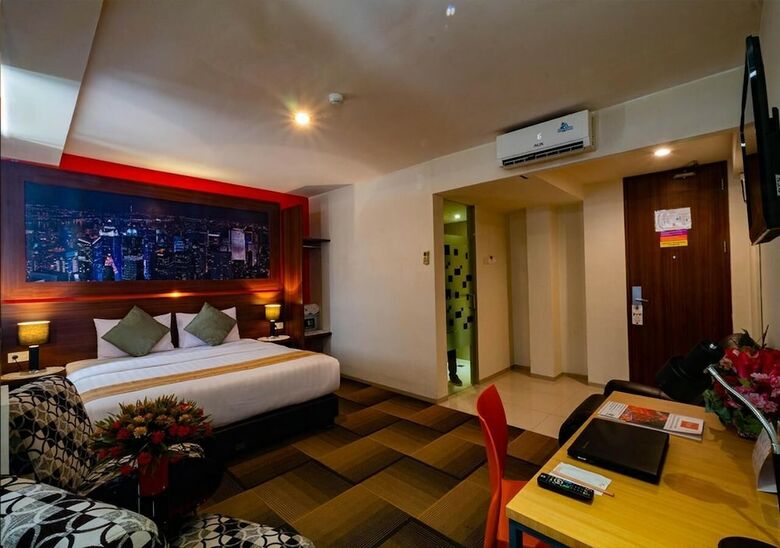 Miyana Hotel