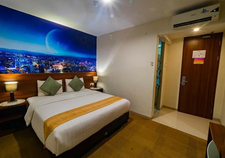 Miyana Hotel