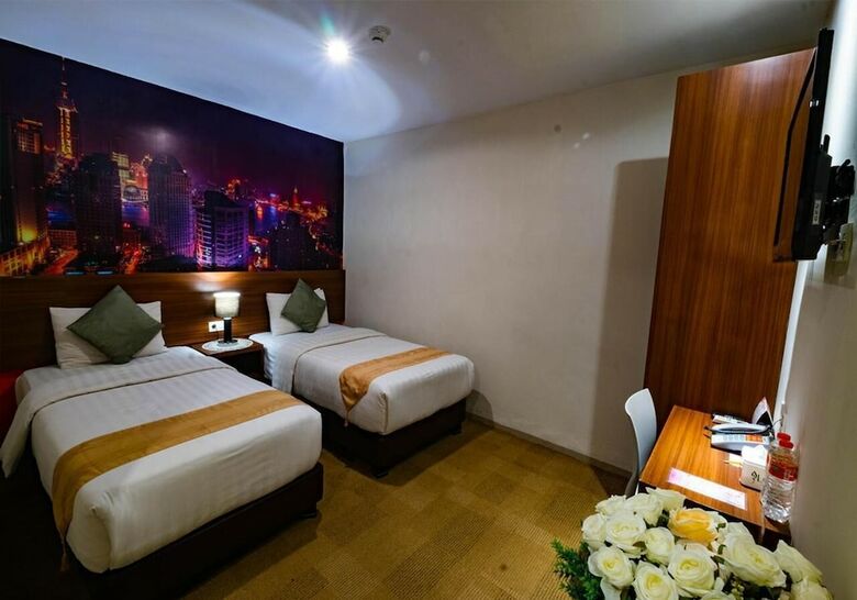 Miyana Hotel