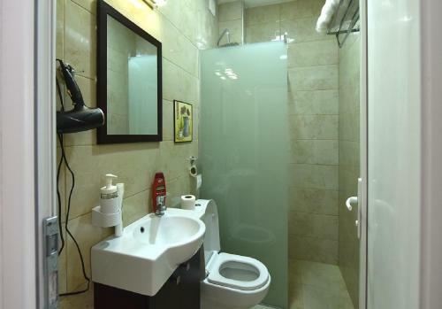 Villa Nina Hotel & Lounge Bar
