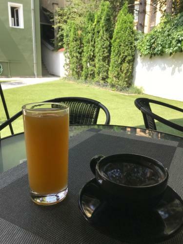 Villa Nina Hotel & Lounge Bar