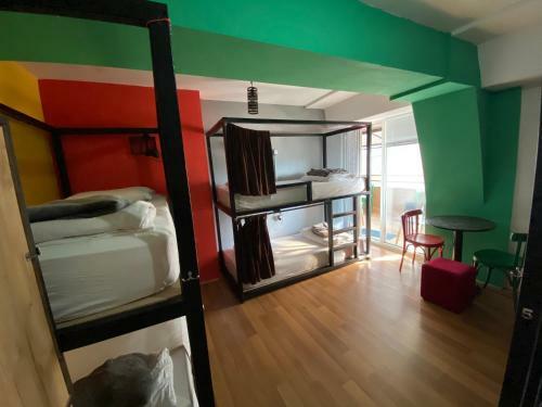 Hostel Mickitos