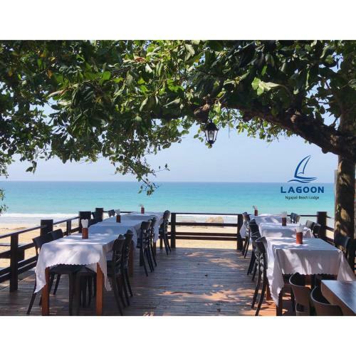 Hotel Lagoon Ngapali Beach Lodge