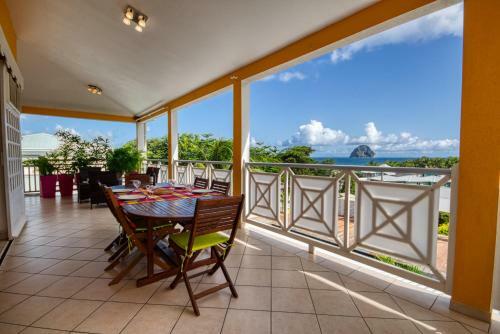 3 Bedrooms Vill With Sea View (Mqdi77)