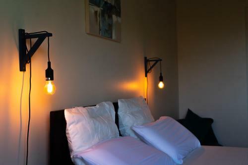 Villa M�rit�e : 3 Ch, V�g�tation Luxuriante Et Grande Piscine