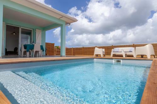 Seacove & Seaside Villas, Class�es 4 �toiles