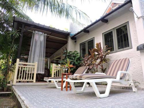House With 2 Bedrooms In Blue Bay With Terrace