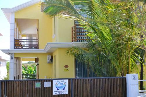 Apartment With One Bedroom In Pereybere With Shared Pool Terrace And Wifi