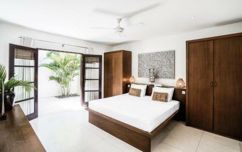 Pantai Hitam Villa