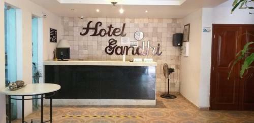 Hotel Gandhi