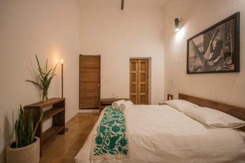 Hotel Sin Nombre
