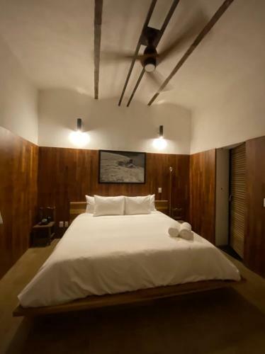 Hotel Sin Nombre